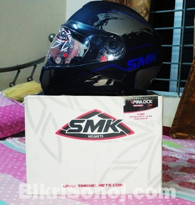 SMK HELMETS WITH ANTI FOG PIN LOCK AND SUN VISOR